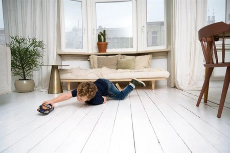 Scratch, Czarna wyścigówka metal