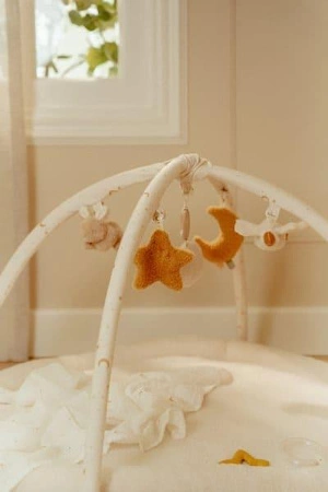 Little Dutch Mata aktywizująca z pałąkiem Newborn Naturals