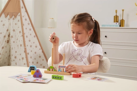 VIGA Układanka Piramidka Roboty + Wzory 8 el.