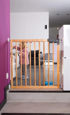 Childhome Drewniana barierka do drzwi/schodów 73,5 - 104 cm Natural