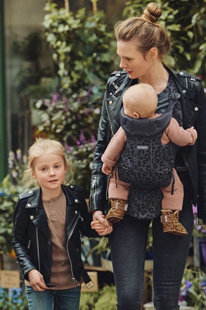 BABYBJORN MOVE 3D Mesh - nosidełko, Antracyt/Leopard