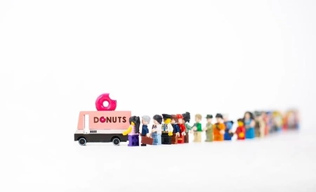 Candylab Samochód Drewniany Donut Van