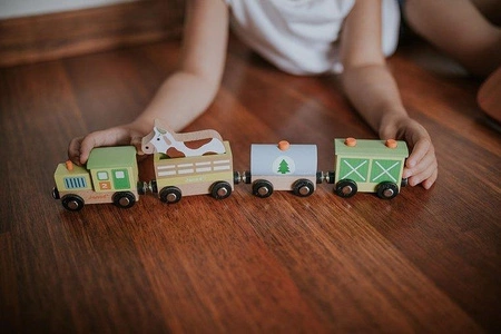 Pociąg drewniany Farma Story, Janod