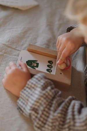 WiemTo Pudełko i 6 Zestawów Kart. Zestaw dla dzieci 3-4 Latka