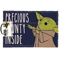 Wycieraczka pod drzwi Gwiezdne Wojny Mandalorian (Precious Bounty Inside) (60x40 cm)