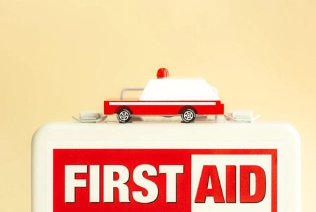 Candylab Samochód Drewniany Ambulans