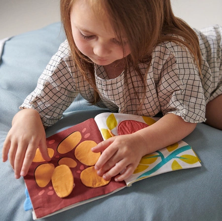 Miękka książeczka aktywnościowa - MY GARDEN, ThreadBear Design