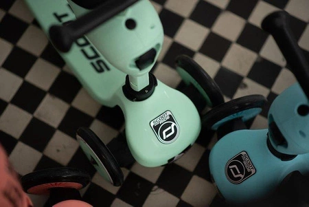 Zestaw Kask + SCOOTANDRIDE Highwaykick 1 2w1 Jeździk i hulajnoga 1-5 lat Kiwi