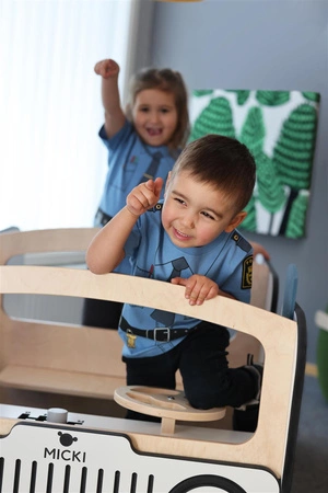 Drewniany radiowóz meble dla dzieci wyposażenie auto policja zabawka Micki