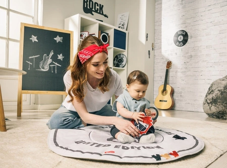 Gimnastyka/mata edukacyjna z pałąkami - Tiny Rockers Tiny Love