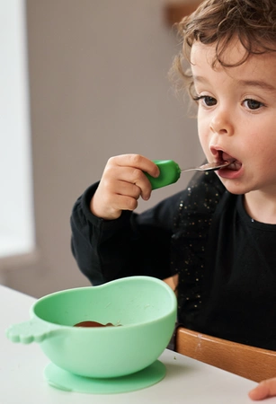 Nana's Manners GREEN Miska silikonowa z przyssawką i uchwytem