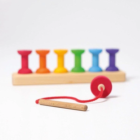 Szpulki na drewnianej podstawie, 6 szt., kolorowe, 1+, Grimm's