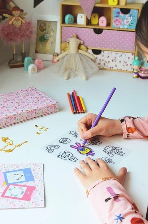 Zestaw kreatywny do tworzenia biżuterii z kurczliwego plastiku Słodkie zwierzaki Kawaii 7+, Janod