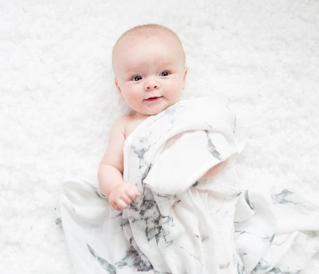 Lulujo Modern Kocyk Bambusowy Marble