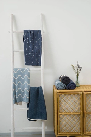 Fresk Tkany kocyk z bawełny organicznej 80 x 100 cm Uni Ink blue