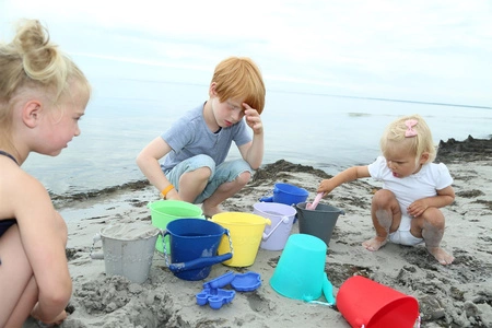 Składane wiaderko do wody i piasku Scrunch Bucket - Miętowy