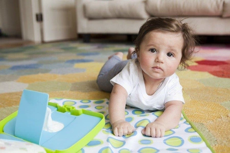 Przewijak w etui z miejscem na pieluchy i chusteczki, Splish Splash, b.box