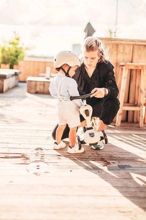 Zestaw Kask + SCOOTANDRIDE Highwaykick 1 2w1 Jeździk i hulajnoga 1-5 lat ASH