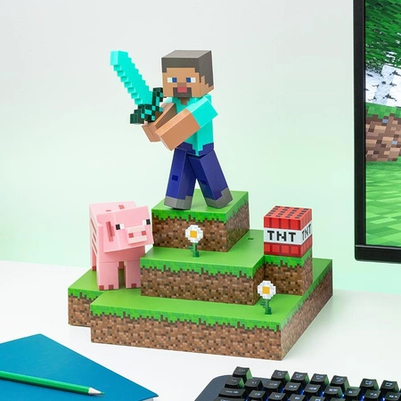 Lampka - diorama Minecraft Steve (wysokość: 30 cm)
