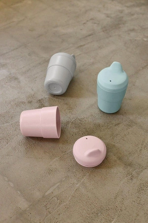 Kubek z silikonową pokrywką z dziubkiem Little Chums Mysz