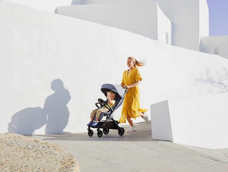 Easywalker Jackey Kompaktowy, samoskładający się wózek spacerowy z torbą transportową Sand Taupe