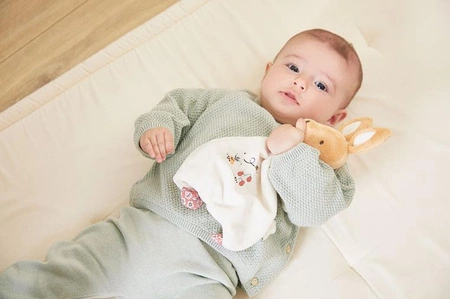 Kaloo Zestaw prezentowy 2 w 1 (komforter + naszyjnik dzwoneczek ciążowy Bola) Petites Chansons