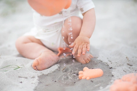 Silikonowe Wiaderko Konewka Scrunch - Koralowy