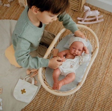 Lalka Lui lekarz z akcesoriami Antonio Juan 50424