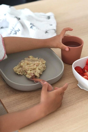 Beaba Komplet naczyń z silikonu z przyssawką Terracotta