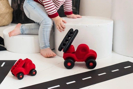 Rubbabu Wóz strażacki sensoryczny czerwony (uzupełnienie asortymentu B – indeks 20319)