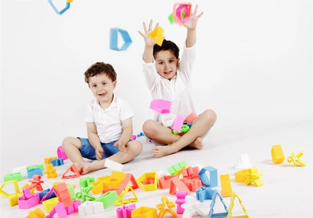 DENA 6 x Kid + 6 x House + 6 x Tree