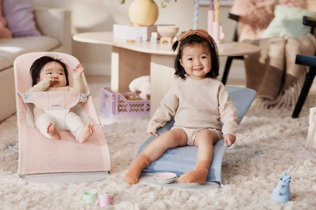 BABYBJORN - leżaczek BALANCE SOFT MESH - Różowy/Biały