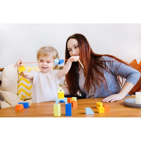 CLASSIC WORLD Drewniane Klocki do Nawlekania Figury Geometryczne 21 el.