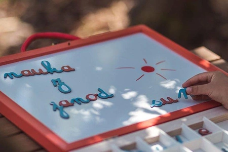 Tablica z magnesami w walizce 4 w 1, Janod