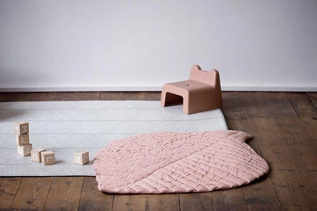 TODDLEKIND Mata do zabawy z bawełny organicznej w kształcie liścia Leaf Mat Sea Shell