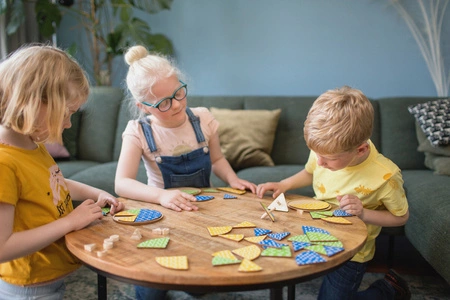 BS Toys, drewniana gra Spiner: zakręć i znajdź !