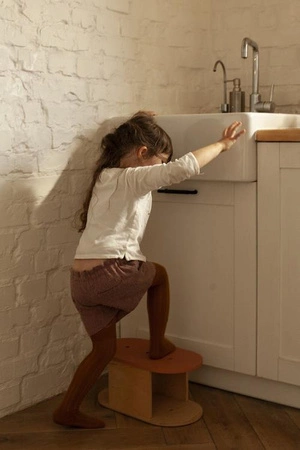 Stołek schodek, terra, Babai