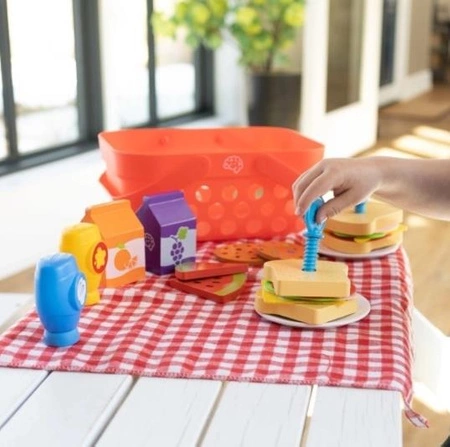 Fat Brain Toy Zestaw Piknikowy w Koszyku Pretendables