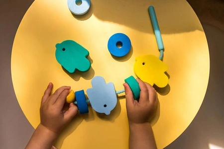 QUUT Klocki piankowe do nawlekania do kąpieli Beedi Fish