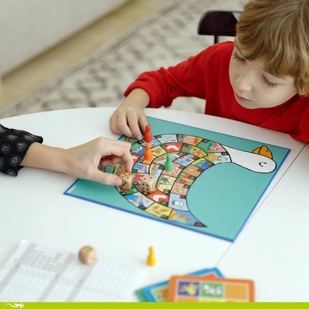 Gra Classic box 4+: zestaw 12 gier DJ05218