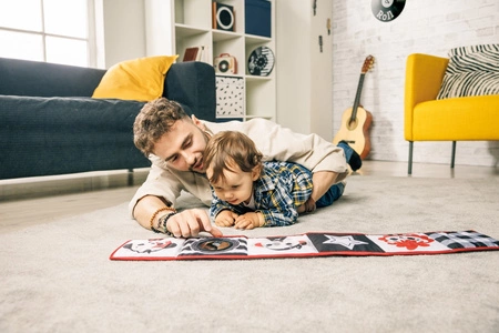 Książeczka interaktywna - dwustronna - Tiny Rockers Tiny Love