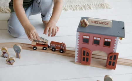 Little Dutch Drewniana remiza strażacka LD4490