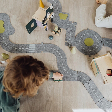 Zestaw drogi z filcu 19 elementów Micki