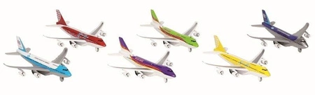 Samolot z napędem, światłem i dźwiękiem