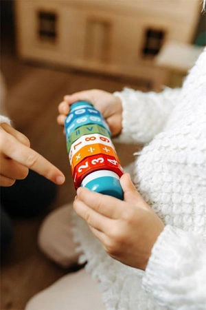 Obrotowy kalkulator z drewna 110527-Small Foot, zabawki edukacyjne