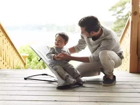 BABYBJORN - leżaczek BALANCE SOFT MESH - Srebrny / Biały