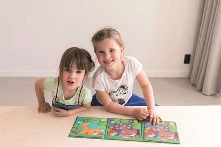 Scratch, Puzzle magnetyczne - książka podróżna W lesie 2 obrazki 40 elem.