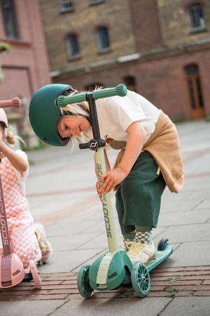 SCOOTANDRIDE Highwaykick 3S Hulajnoga z systemem sterowania 2w1 i kółkami LED składana 3+ Forest