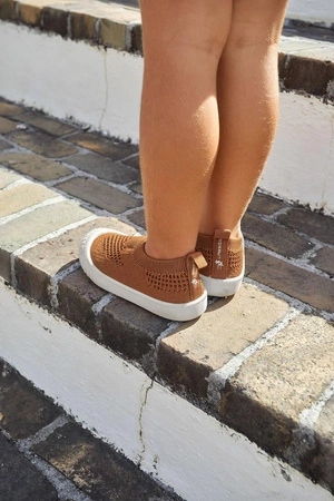 Lassig Ultrawygodne elastyczne trampki dziecięce z antypoślizgową podeszwą Splash & Fun caramel, rozm. 23