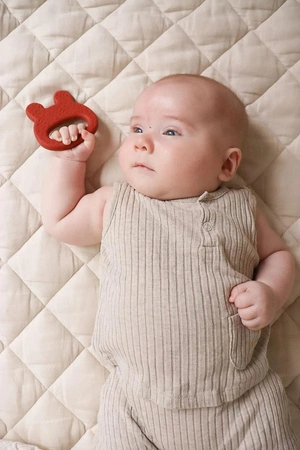 Silikonowy gryzak We Might be Tiny Króliczek - Rust